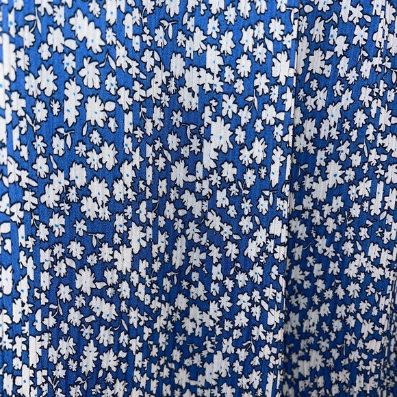 Zara Blue And White Maxi Flower Skirt. Size Medium - Picture 3 of 6